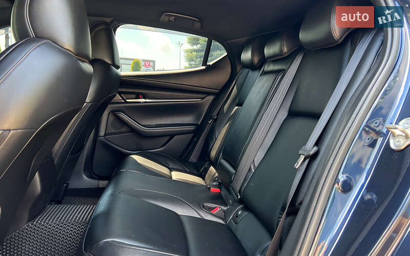 Хетчбек Mazda 3 2019 в Львові