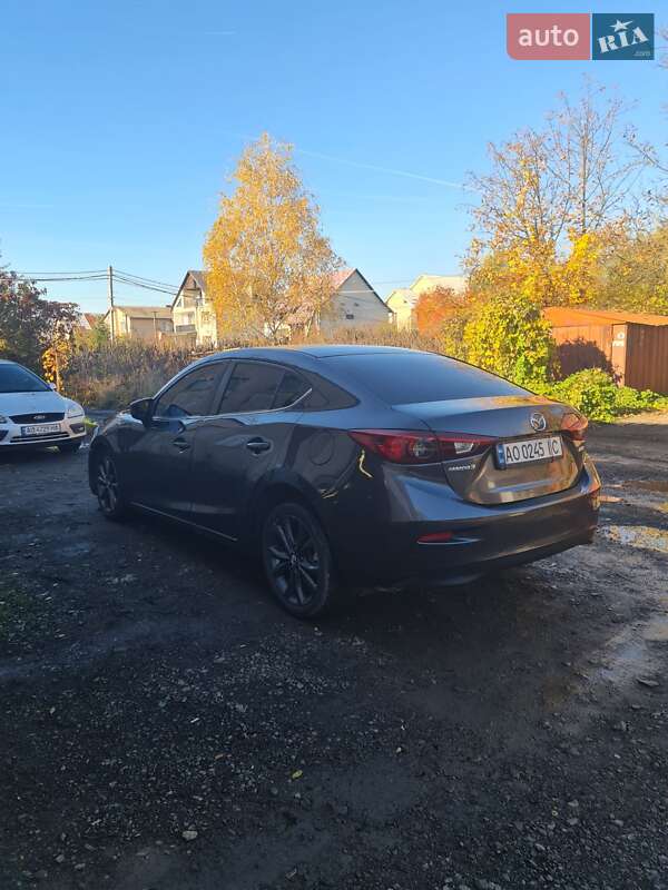 Седан Mazda 3 2015 в Ужгороде фото 3 Седан Mazda 3 2015 в Ужгороде