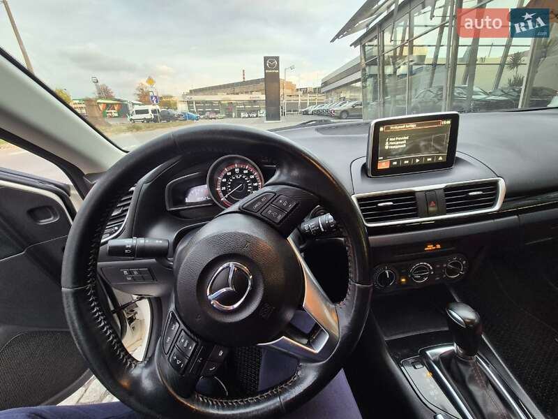 Хетчбек Mazda 3 2016 в Дніпрі фото 11 Хетчбек Mazda 3 2016 в Дніпрі