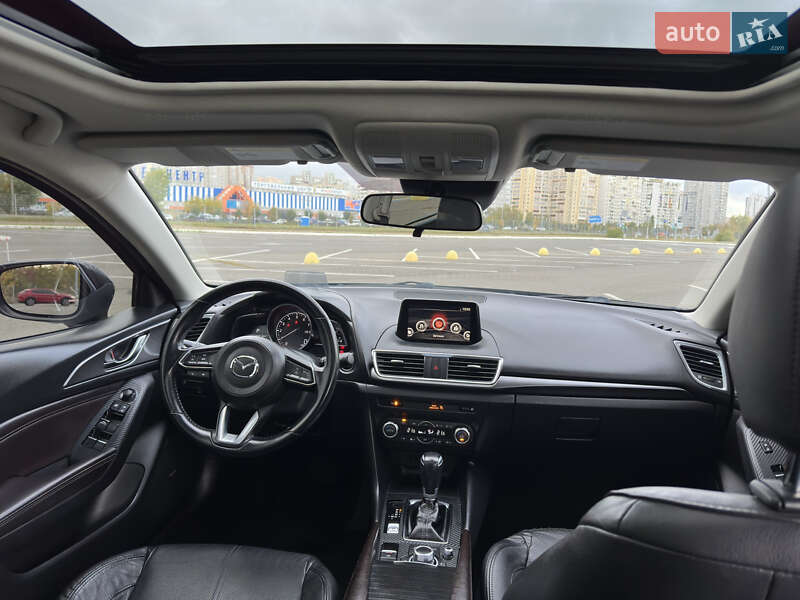 Хетчбек Mazda 3 2017 в Києві