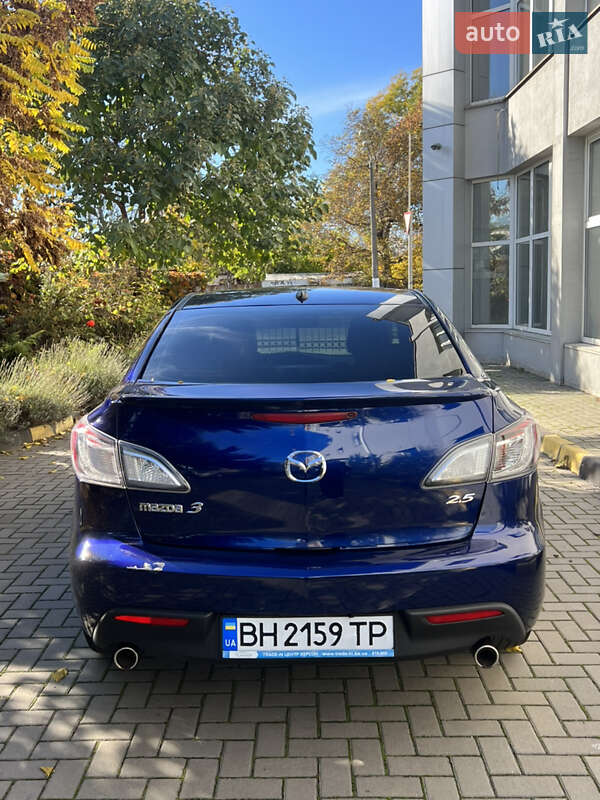 Седан Mazda 3 2012 в Одесі