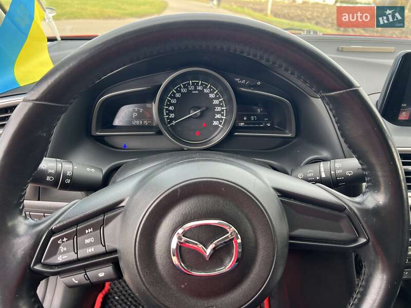 Хэтчбек Mazda 3 2016 в Киеве