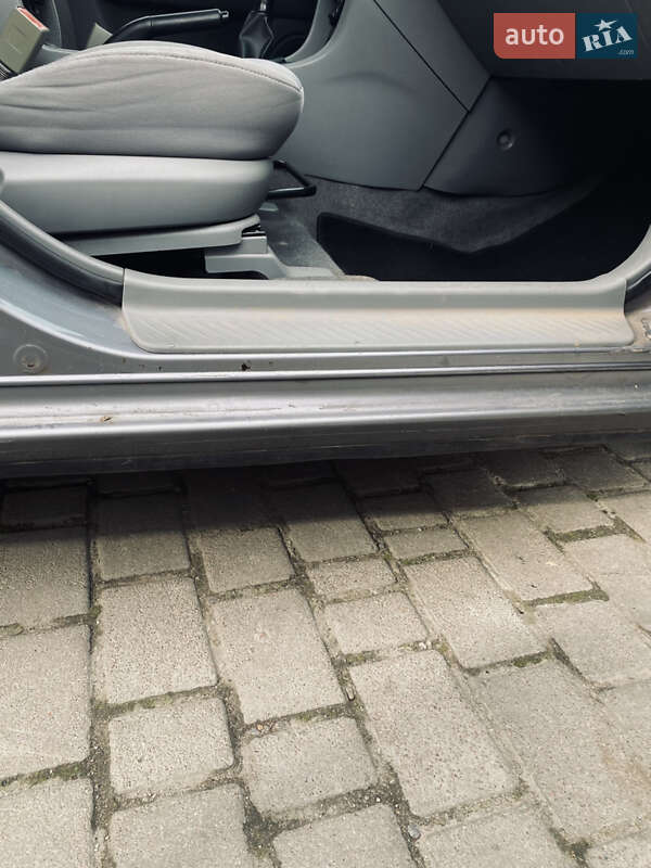 Хэтчбек Mazda 3 2005 в Ивано-Франковске