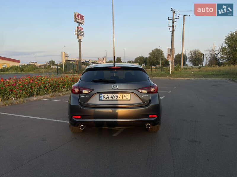 Хетчбек Mazda 3 2017 в Києві фото 5 Хетчбек Mazda 3 2017 в Києві
