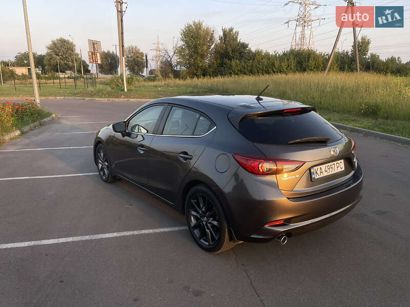 Хетчбек Mazda 3 2017 в Києві фото 6 Хетчбек Mazda 3 2017 в Києві