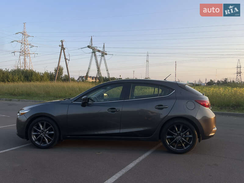 Хетчбек Mazda 3 2017 в Києві фото 9 Хетчбек Mazda 3 2017 в Києві