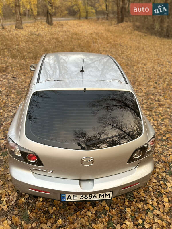 Хэтчбек Mazda 3 2006 в Днепре