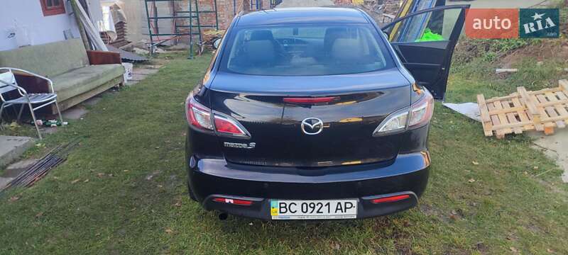 Седан Mazda 3 2010 в Львове