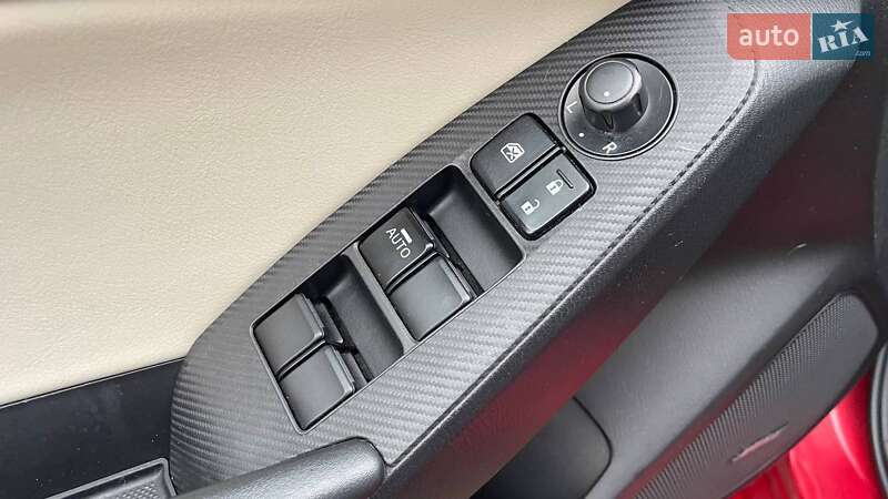 Седан Mazda 3 2014 в Киеве фото 14 Седан Mazda 3 2014 в Киеве