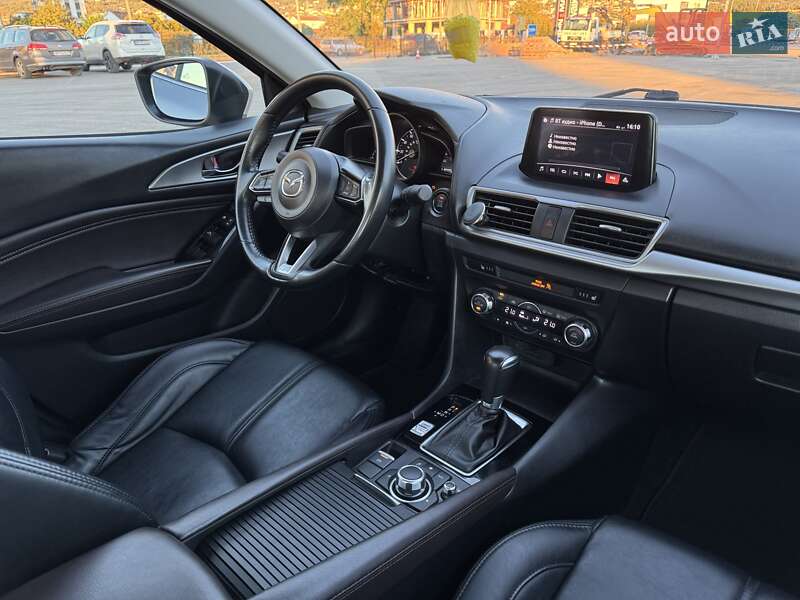 Седан Mazda 3 2018 в Киеве фото 15 Седан Mazda 3 2018 в Киеве