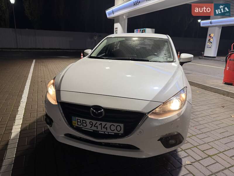 Седан Mazda 3 2014 в Киеве фото 4 Седан Mazda 3 2014 в Киеве