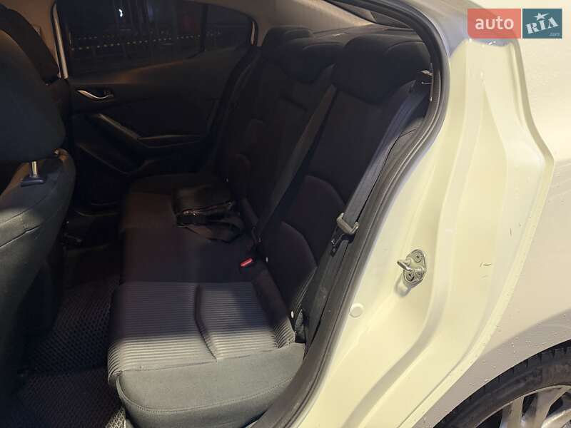 Седан Mazda 3 2014 в Киеве фото 14 Седан Mazda 3 2014 в Киеве