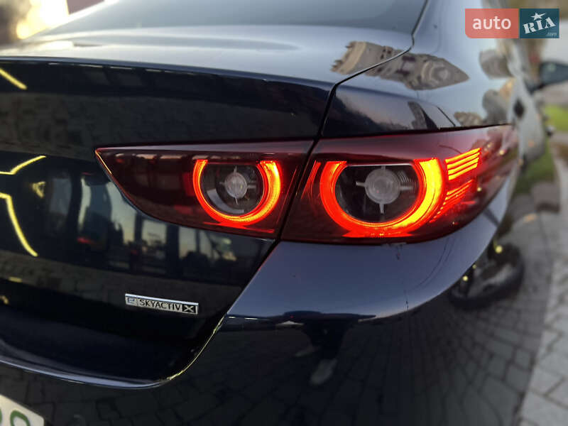 Седан Mazda 3 2022 в Львові