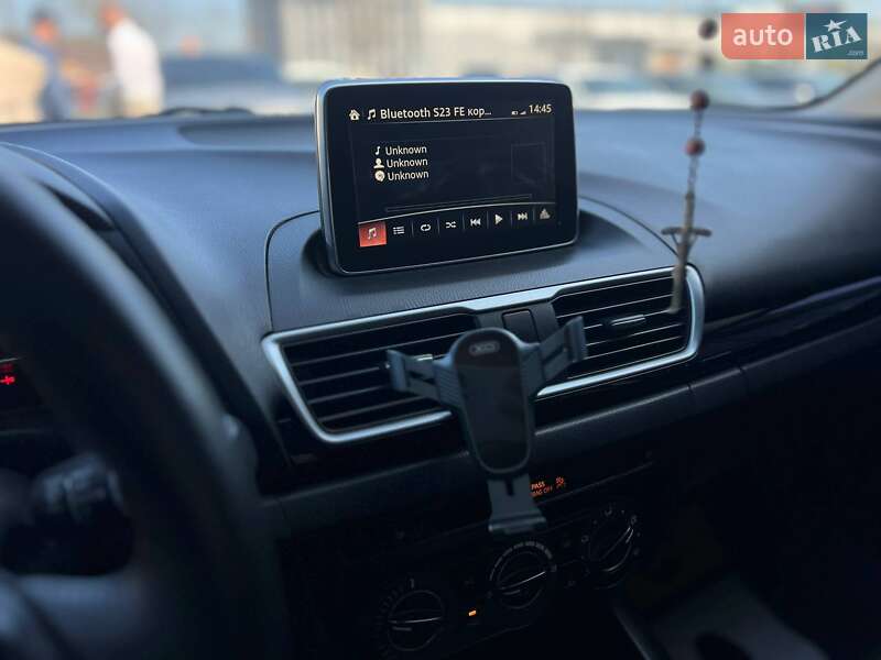 Хэтчбек Mazda 3 2013 в Ивано-Франковске