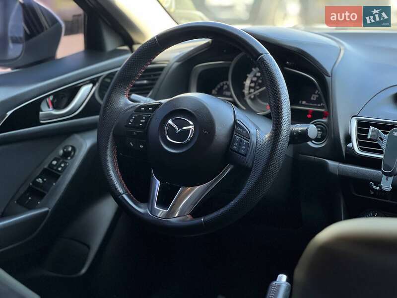 Хэтчбек Mazda 3 2013 в Ивано-Франковске