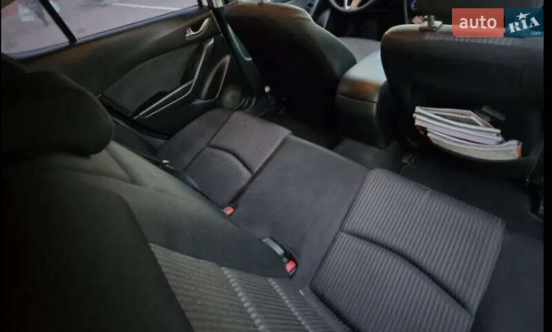 Хэтчбек Mazda 3 2013 в Ивано-Франковске