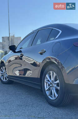 Седан Mazda 3 2019 в Харькове