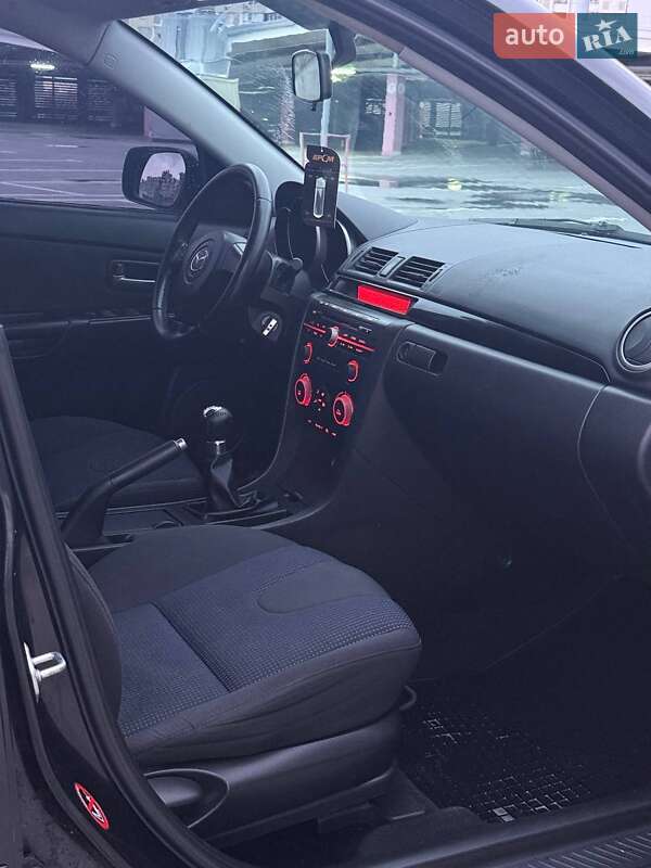 Хетчбек Mazda 3 2005 в Києві