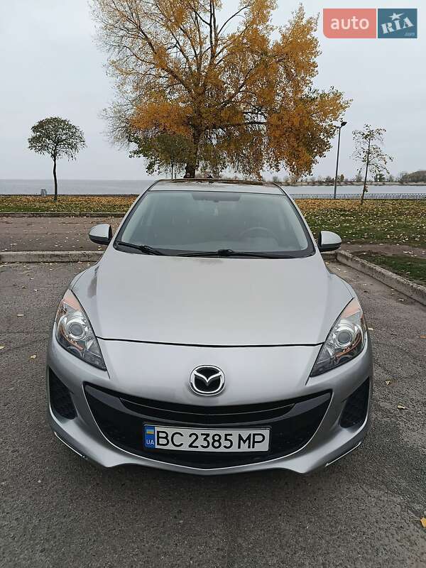 Хетчбек Mazda 3 2013 в Черкасах