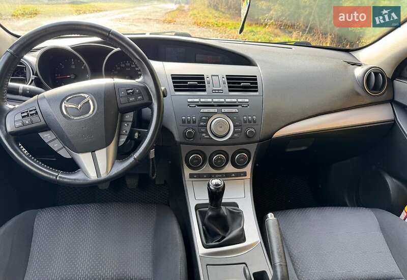 Хетчбек Mazda 3 2009 в Ковелі