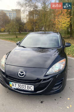 Седан Mazda 3 2011 в Ивано-Франковске