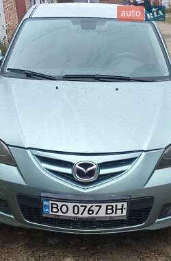 Седан Mazda 3 2004 в Черновцах