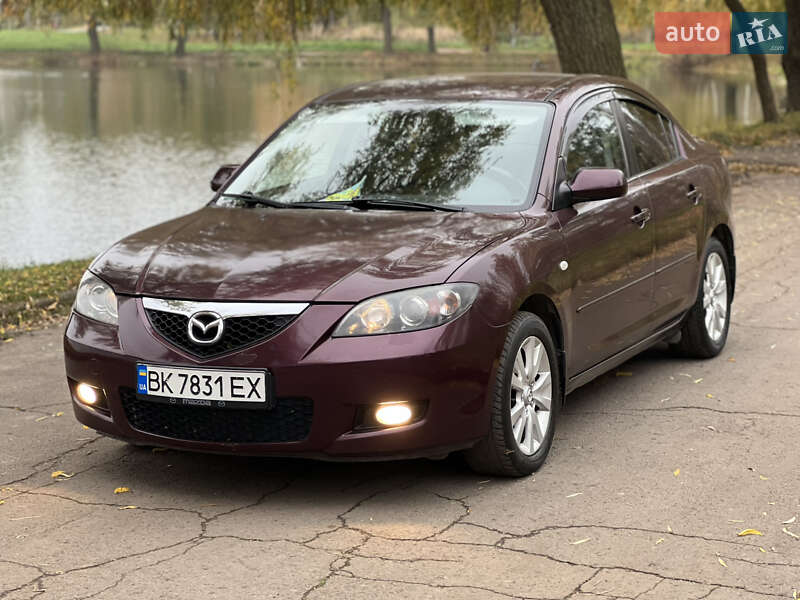 Седан Mazda 3 2007 в Ровно