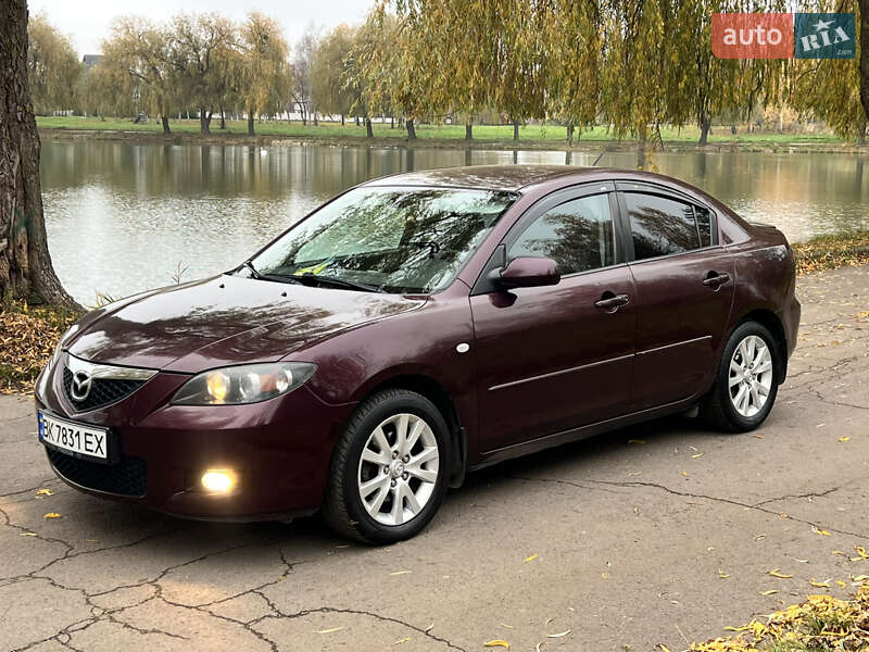 Седан Mazda 3 2007 в Ровно