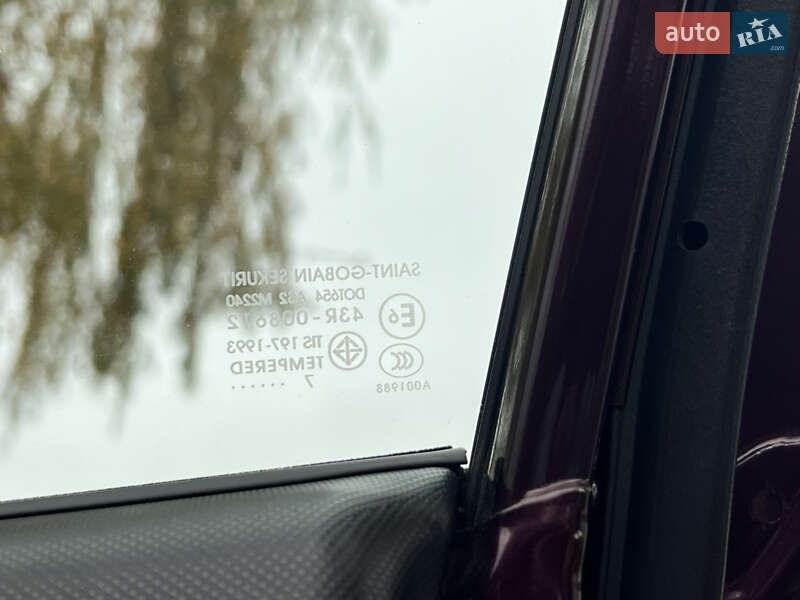 Седан Mazda 3 2007 в Ровно