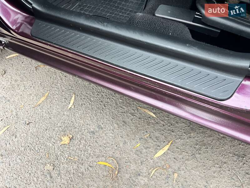 Седан Mazda 3 2007 в Ровно