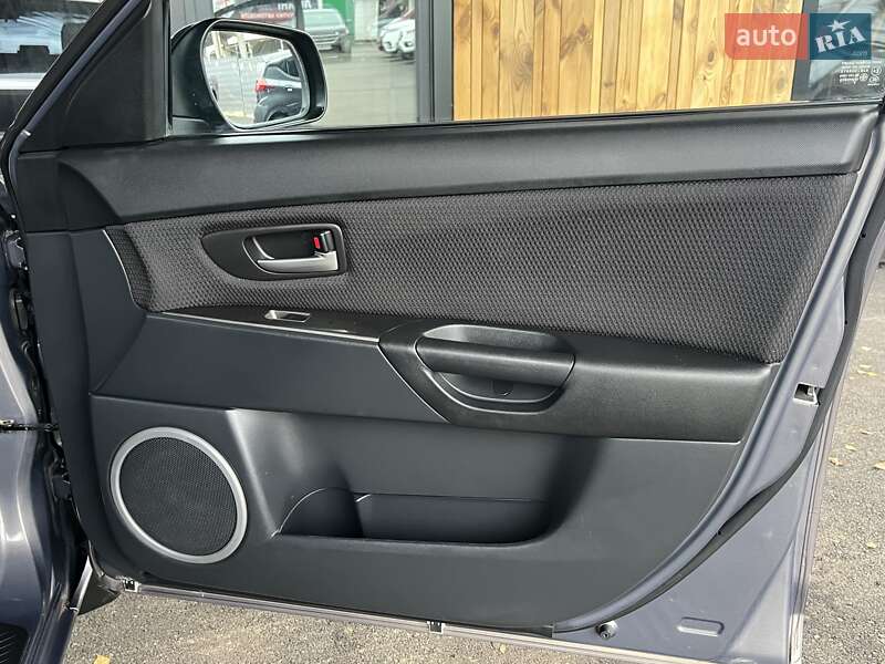 Хэтчбек Mazda 3 2008 в Виннице