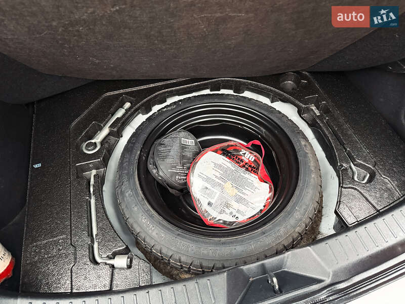 Хетчбек Mazda 3 2016 в Києві