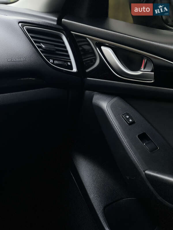 Седан Mazda 3 2016 в Львові фото 13 Седан Mazda 3 2016 в Львові