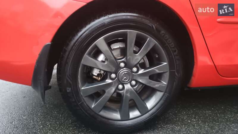 Седан Mazda 3 2007 в Києві