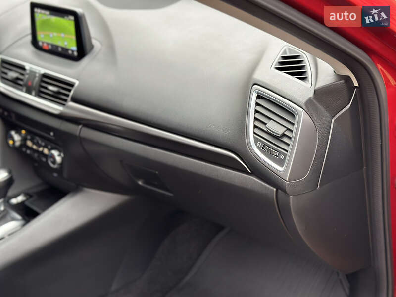 Седан Mazda 3 2017 в Києві фото 19 Седан Mazda 3 2017 в Києві