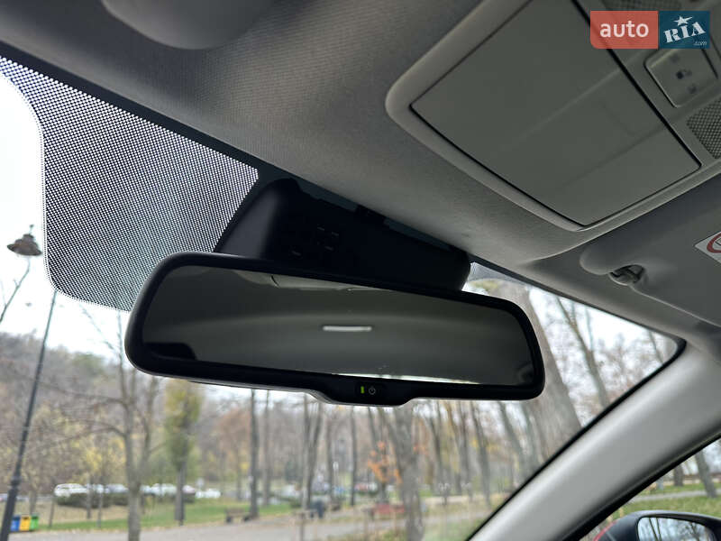 Седан Mazda 3 2017 в Києві фото 32 Седан Mazda 3 2017 в Києві