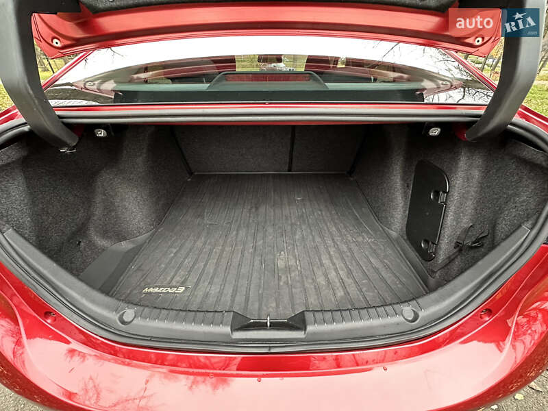 Седан Mazda 3 2017 в Києві фото 36 Седан Mazda 3 2017 в Києві