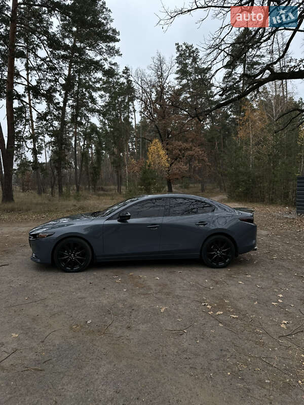 Седан Mazda 3 2022 в Черкассах