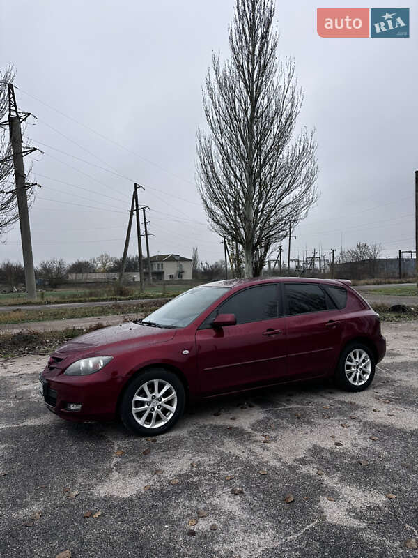 Хетчбек Mazda 3 2008 в Томаківці