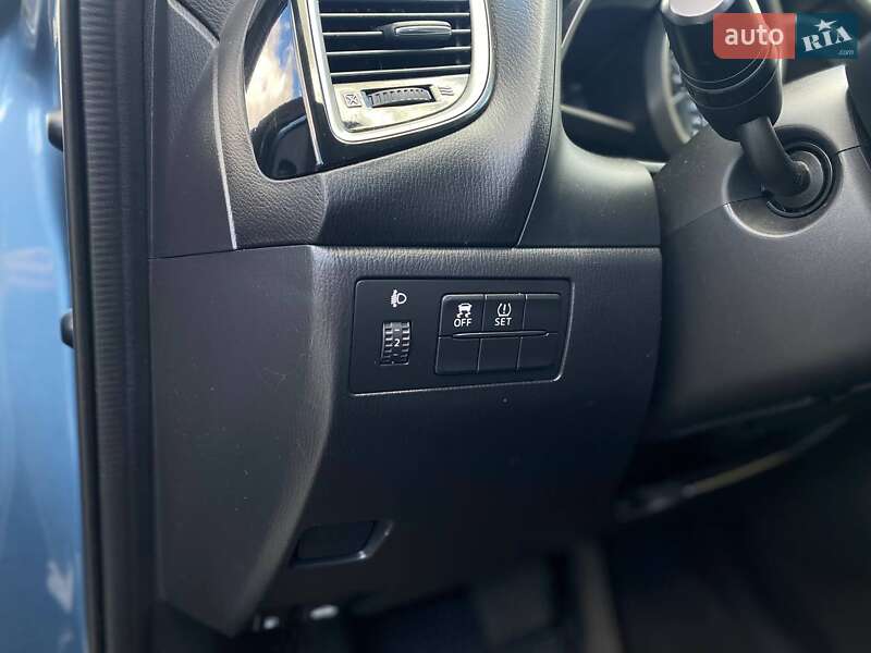 Седан Mazda 3 2014 в Києві