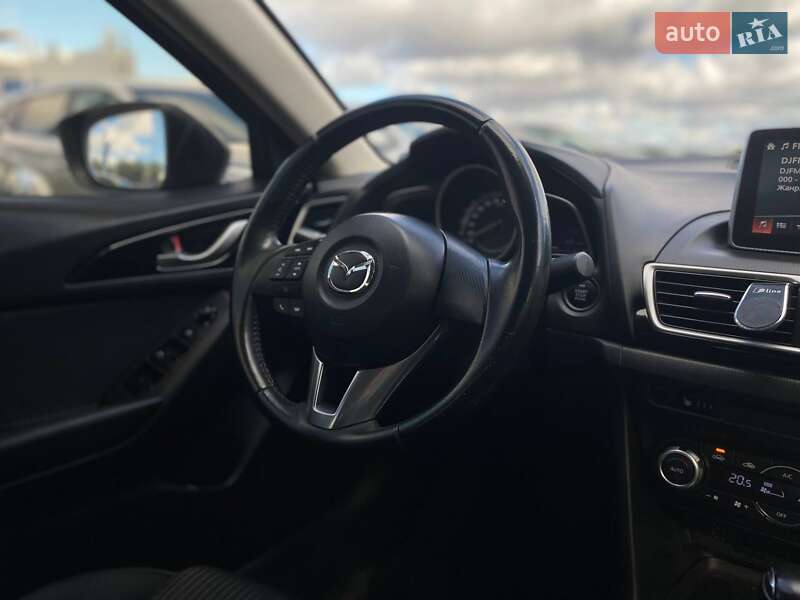 Седан Mazda 3 2014 в Києві