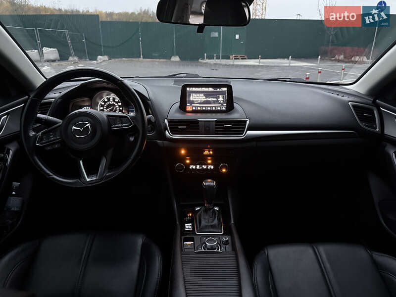 Седан Mazda 3 2017 в Киеве фото 5 Седан Mazda 3 2017 в Киеве