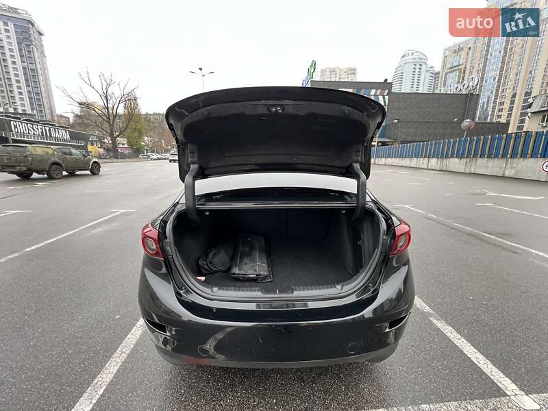 Седан Mazda 3 2017 в Києві фото 44 Седан Mazda 3 2017 в Києві