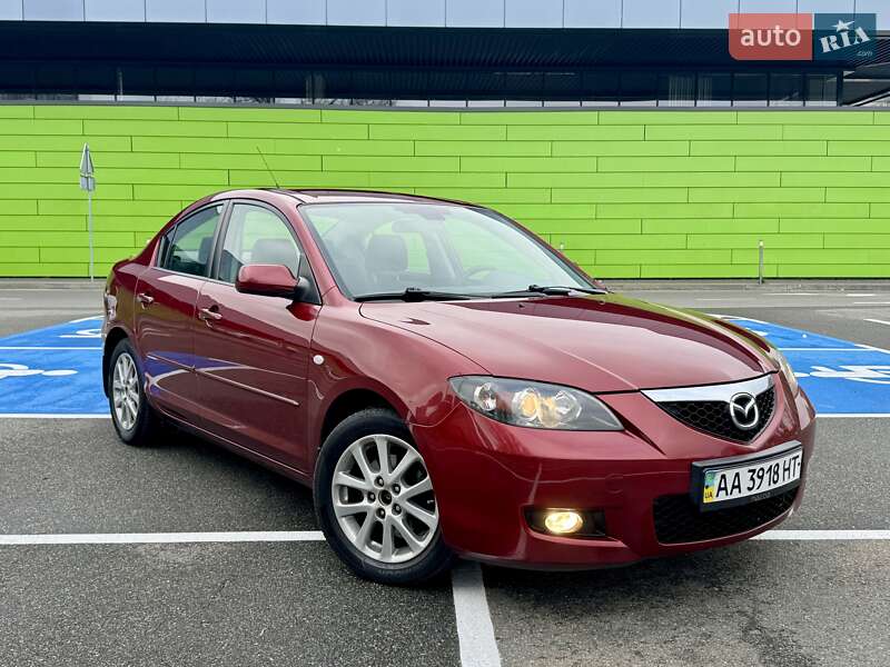 Седан Mazda 3 2008 в Киеве