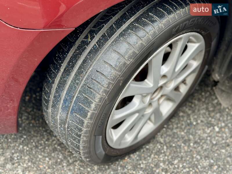 Седан Mazda 3 2008 в Киеве