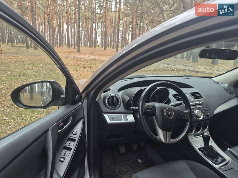 Хэтчбек Mazda 3 2010 в Харькове