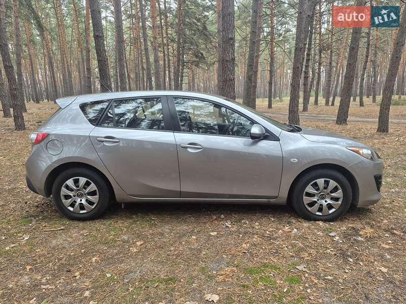 Хэтчбек Mazda 3 2010 в Харькове