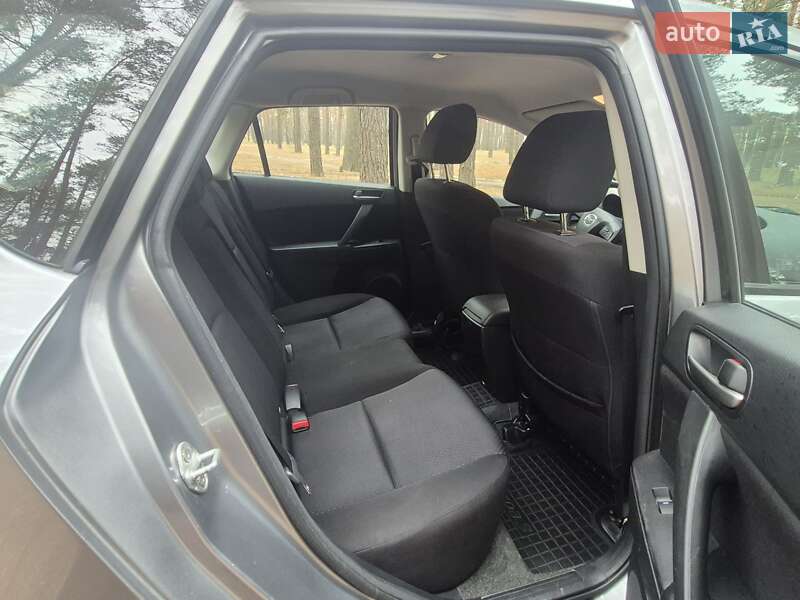 Хэтчбек Mazda 3 2010 в Харькове