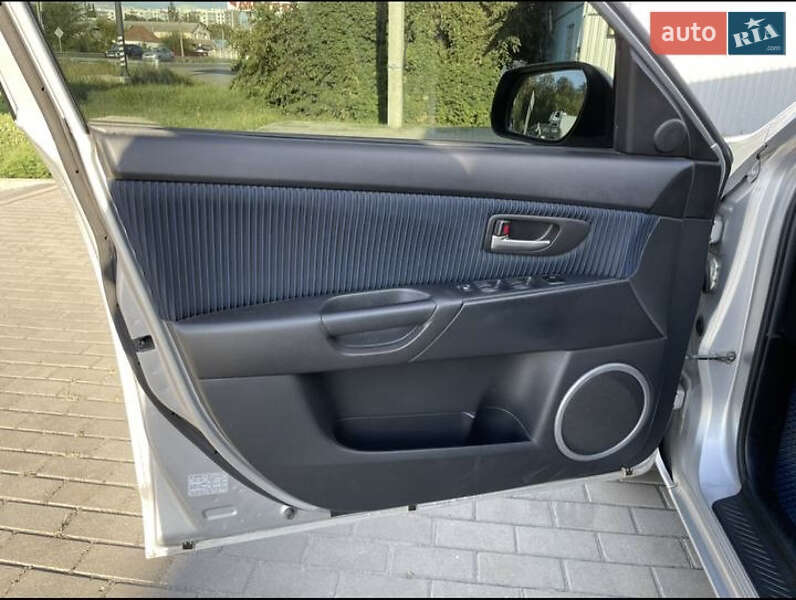 Хетчбек Mazda 3 2005 в Полтаві