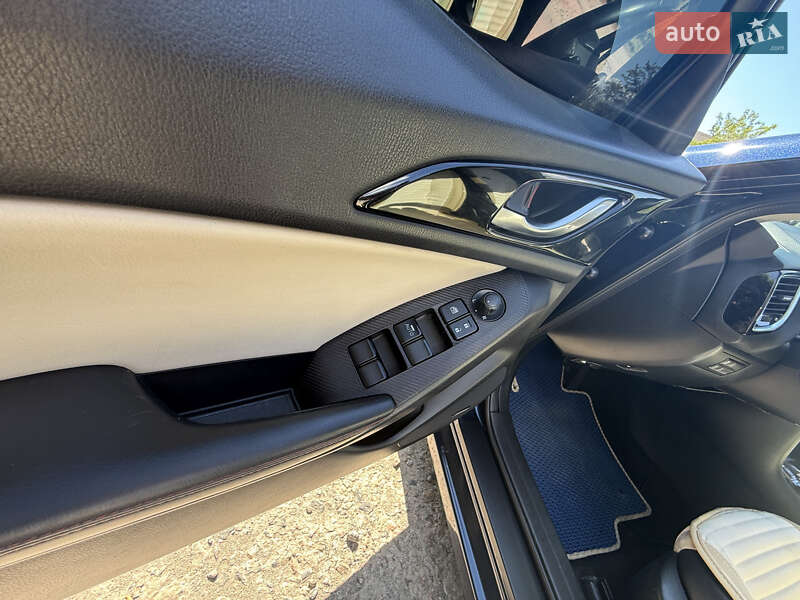 Седан Mazda 3 2013 в Кривому Розі